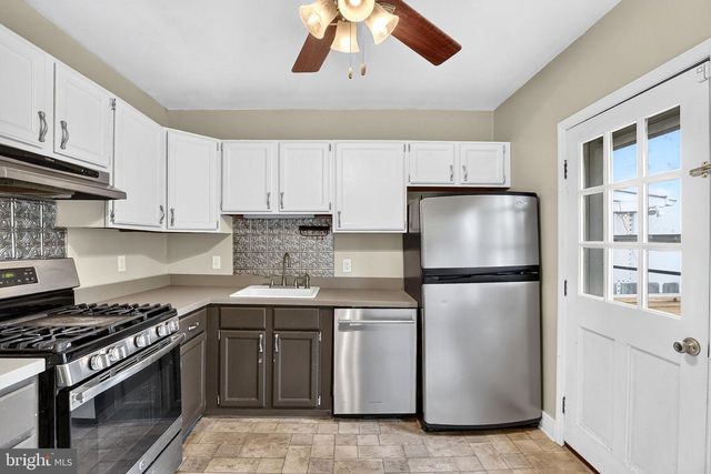 19 CROSSWICKS ST, Bordentown, NJ 08505
