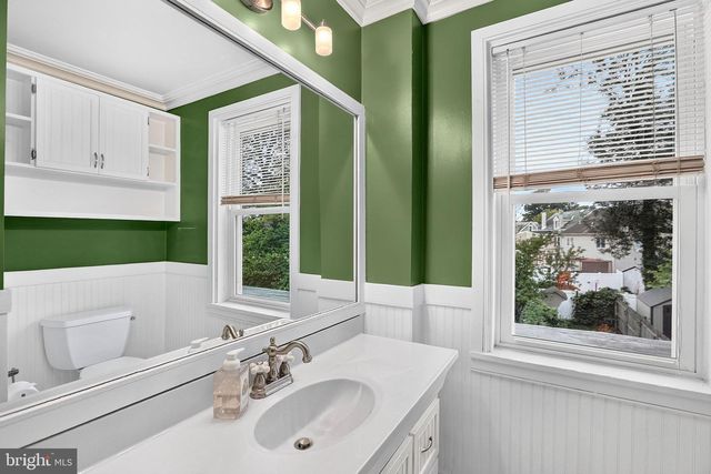 19 CROSSWICKS ST, Bordentown, NJ 08505