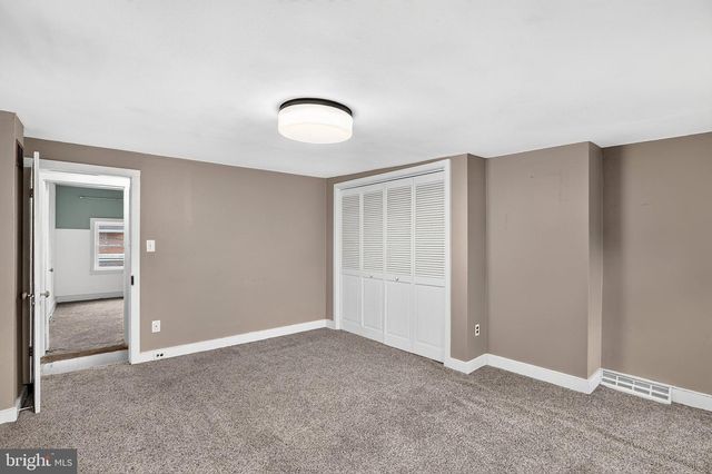 19 CROSSWICKS ST, Bordentown, NJ 08505
