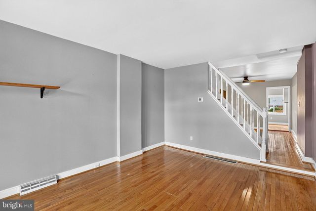 19 CROSSWICKS ST, Bordentown, NJ 08505