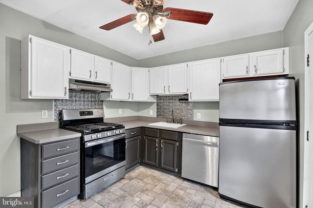 19 CROSSWICKS ST, Bordentown, NJ 08505