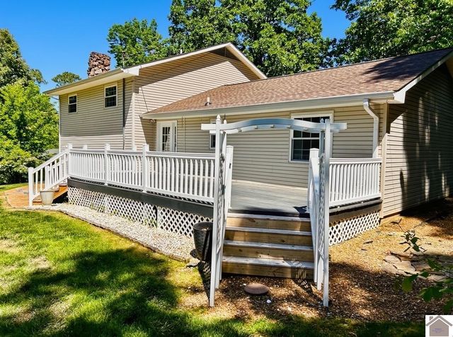 5065 Clinton Rd, Paducah, KY 42001