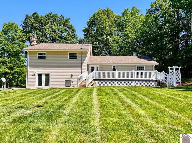 5065 Clinton Rd, Paducah, KY 42001