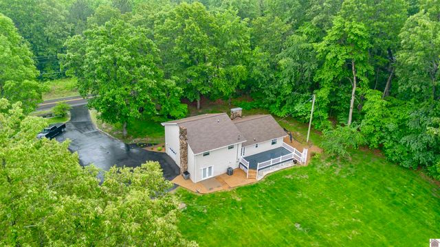 5065 Clinton Rd, Paducah, KY 42001