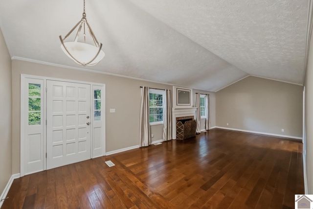 5065 Clinton Rd, Paducah, KY 42001