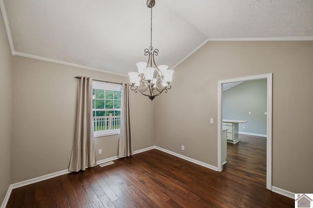 5065 Clinton Rd, Paducah, KY 42001