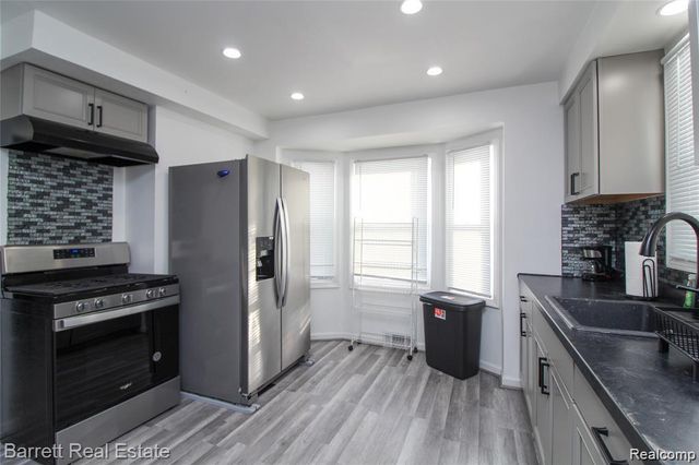 16021 Tacoma Street, Detroit, MI 48205