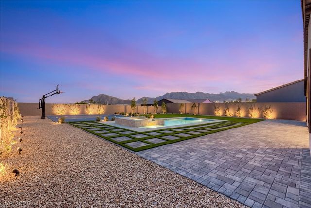 9527 New Discovery Avenue, Las Vegas, NV 89149