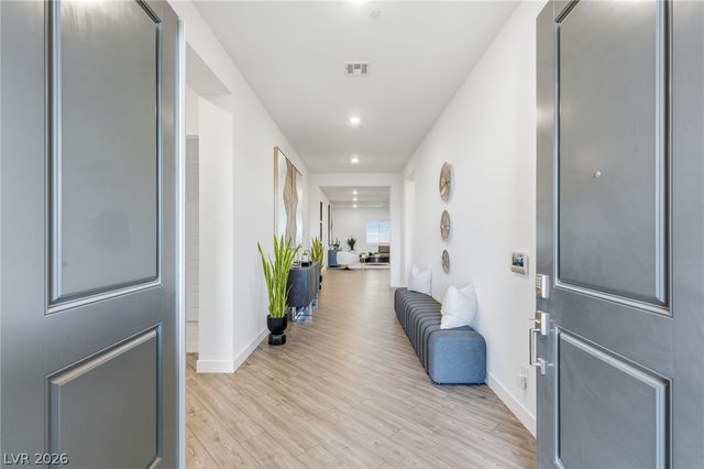 9527 New Discovery Avenue, Las Vegas, NV 89149