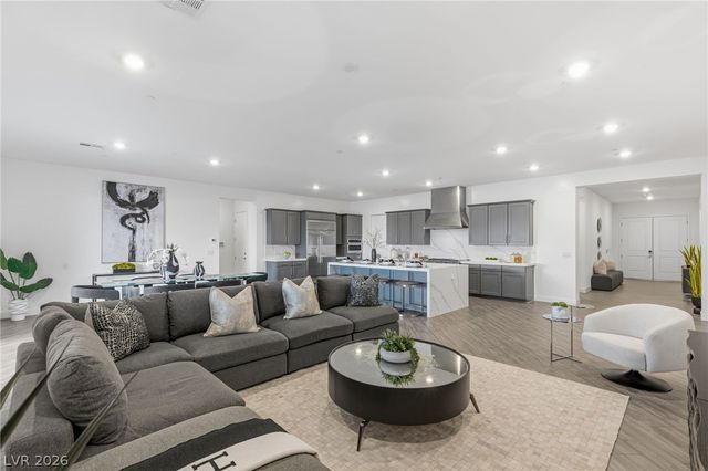 9527 New Discovery Avenue, Las Vegas, NV 89149
