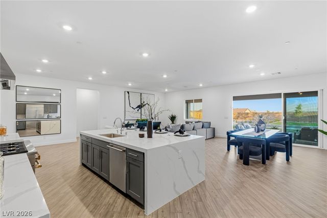 9527 New Discovery Avenue, Las Vegas, NV 89149