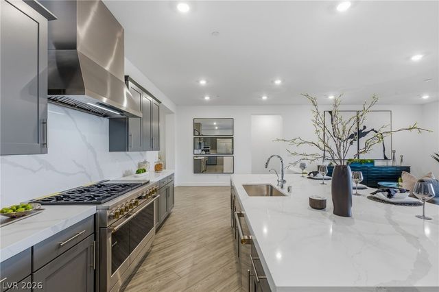 9527 New Discovery Avenue, Las Vegas, NV 89149