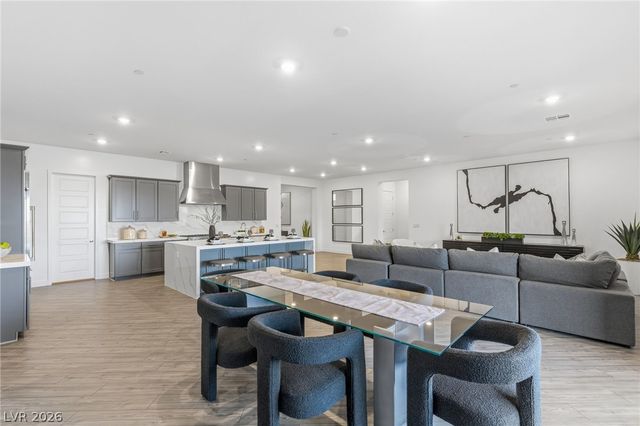 9527 New Discovery Avenue, Las Vegas, NV 89149