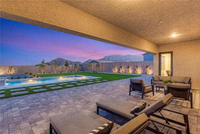 9527 New Discovery Avenue, Las Vegas, NV 89149