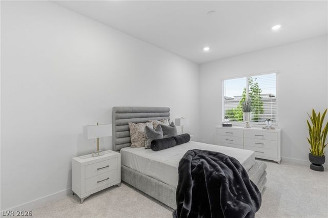 9527 New Discovery Avenue, Las Vegas, NV 89149
