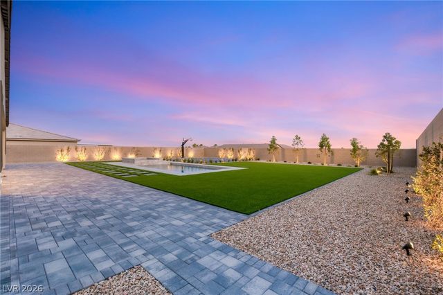9527 New Discovery Avenue, Las Vegas, NV 89149