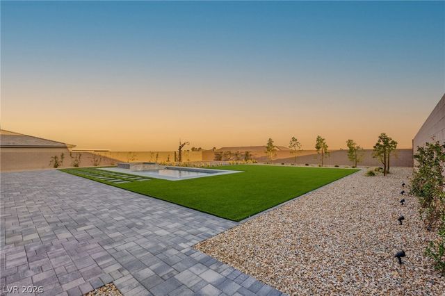 9527 New Discovery Avenue, Las Vegas, NV 89149