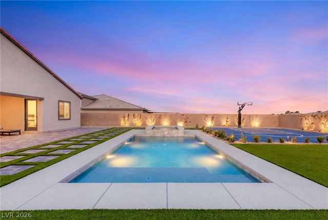 9527 New Discovery Avenue, Las Vegas, NV 89149