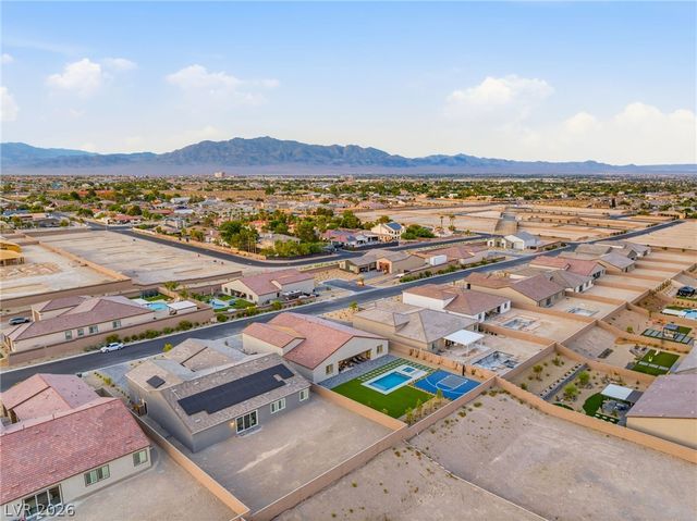 9527 New Discovery Avenue, Las Vegas, NV 89149