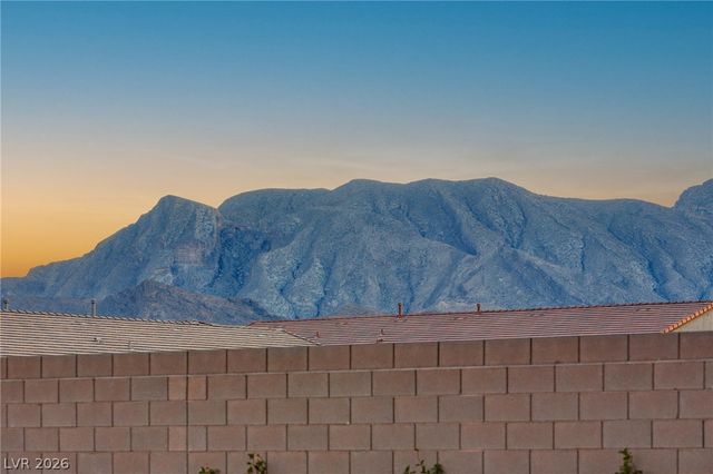 9527 New Discovery Avenue, Las Vegas, NV 89149