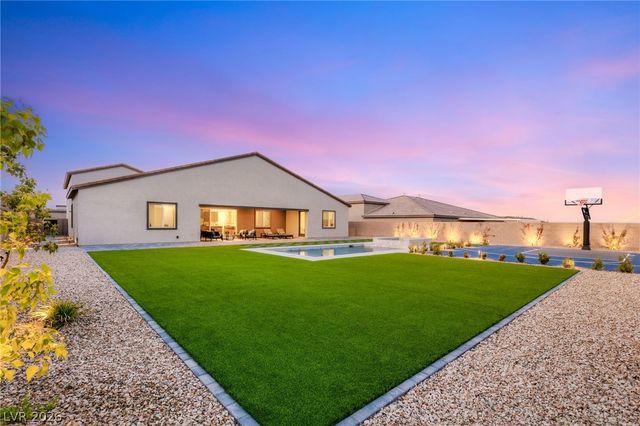 9527 New Discovery Avenue, Las Vegas, NV 89149