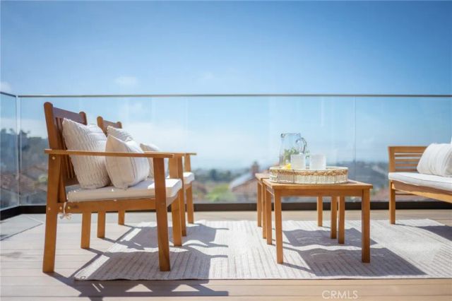 27 Burriana, San Clemente, CA 92672