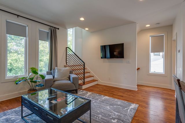 1111 Baptist World Center Dr Apt 9, Nashville, TN 37207