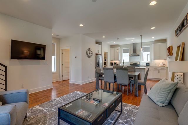 1111 Baptist World Center Dr Apt 9, Nashville, TN 37207