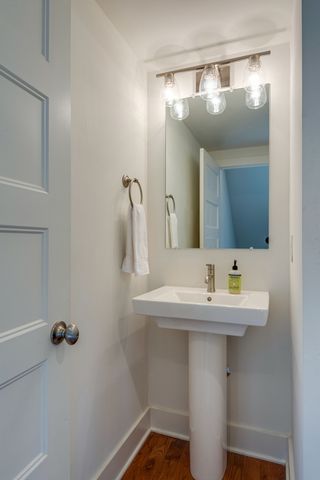 1111 Baptist World Center Dr Apt 9, Nashville, TN 37207