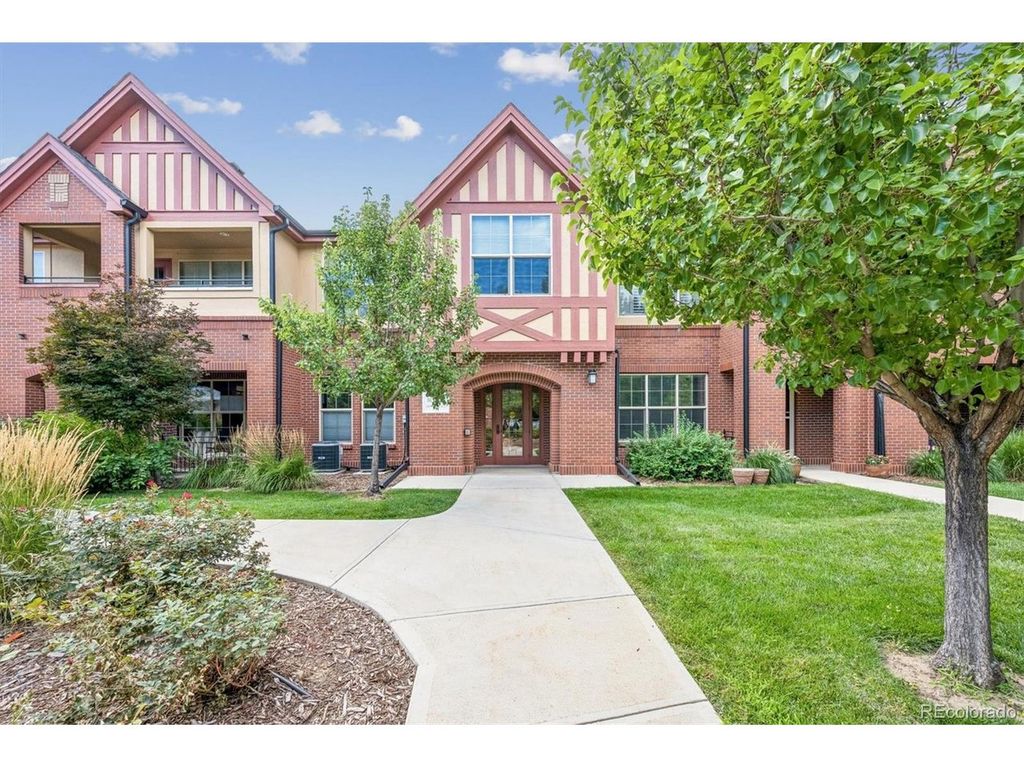 1379 Charles Dr D-D5, Longmont, CO 80503