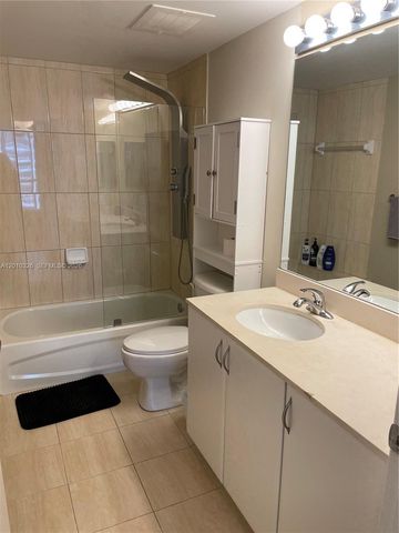 1750 N Bayshore Dr 2802, Miami, FL 33132