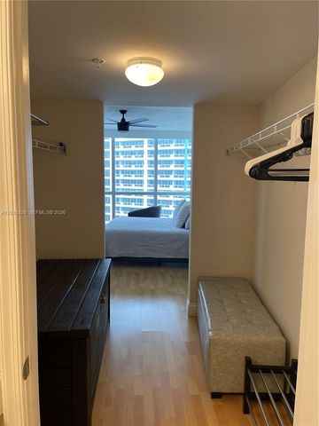 1750 N Bayshore Dr 2802, Miami, FL 33132