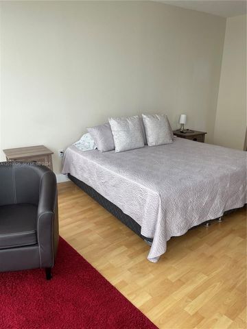 1750 N Bayshore Dr 2802, Miami, FL 33132