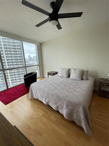1750 N Bayshore Dr 2802, Miami, FL 33132
