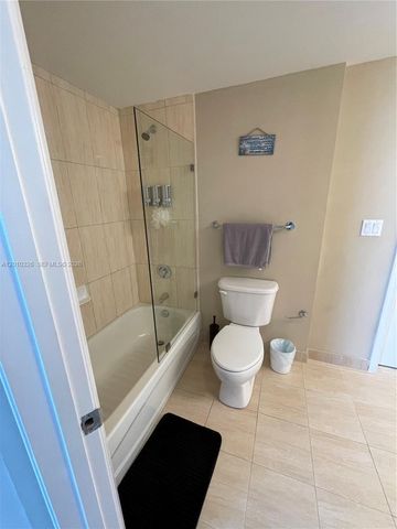 1750 N Bayshore Dr 2802, Miami, FL 33132