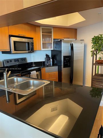 1750 N Bayshore Dr 2802, Miami, FL 33132