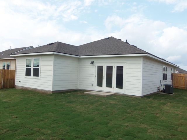 303 Cold Springs LOOP, Bastrop, TX 78602