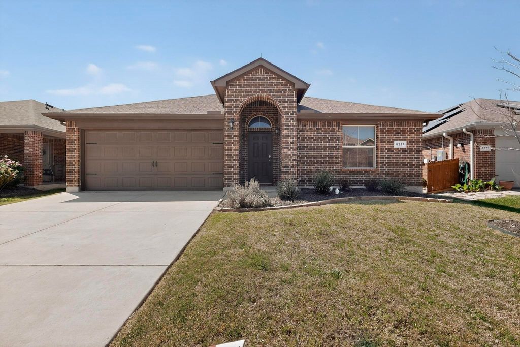 8217 Spotted Doe Drive, Fort Worth, TX 76179