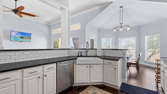 280 LONG CREEK BLVD, New Braunfels, TX 78130