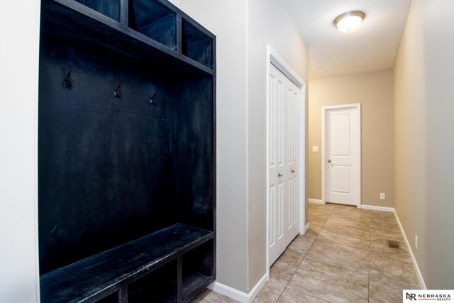 9250 Eagleton Lane, Lincoln, NE 68505