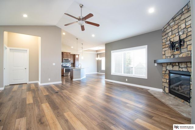 9250 Eagleton Lane, Lincoln, NE 68505