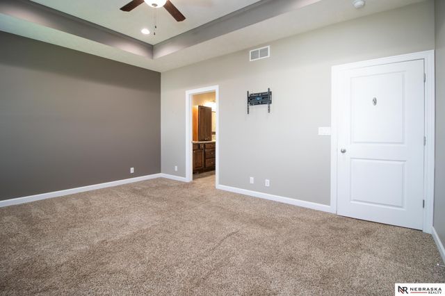 9250 Eagleton Lane, Lincoln, NE 68505
