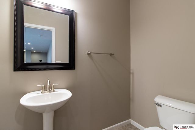 9250 Eagleton Lane, Lincoln, NE 68505