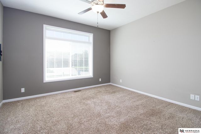 9250 Eagleton Lane, Lincoln, NE 68505