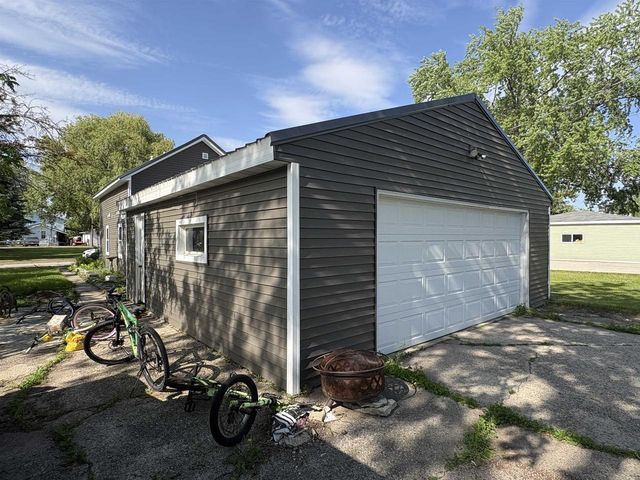 306 2ND STREET, Oconto, WI 54153