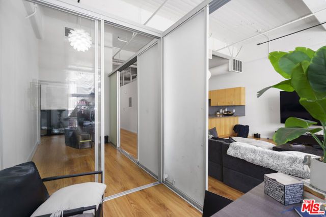 1130 S Flower Street 215, Los Angeles, CA 90015