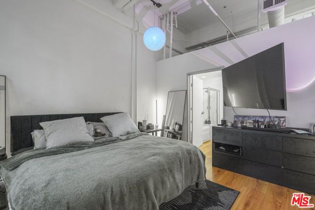 1130 S Flower Street 215, Los Angeles, CA 90015