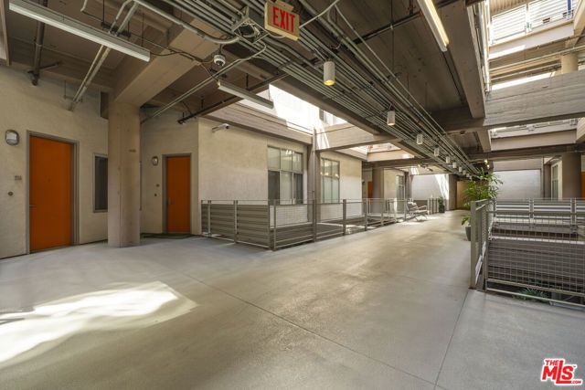 1130 S Flower Street 215, Los Angeles, CA 90015