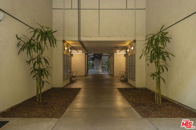 1130 S Flower Street 215, Los Angeles, CA 90015