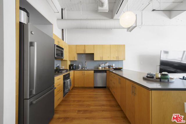 1130 S Flower Street 215, Los Angeles, CA 90015